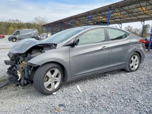 Hyundai Elantra 1.8L 4 2013