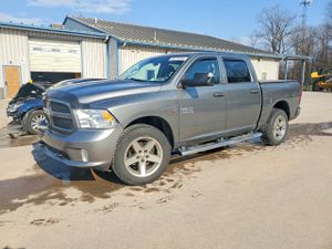 RAM 1500 5.7L 8 2013