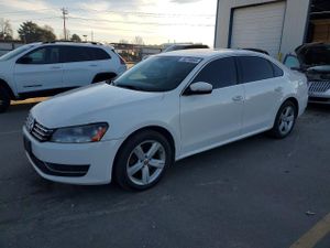 Volkswagen Passat 2.0L 4 2013