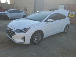 Hyundai Elantra SEL 2.0L 4 2019