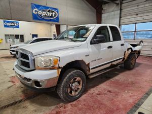 Dodge RAM 5.7L 8 2006