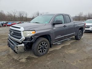 Toyota Tundra 5.7L 8 2014