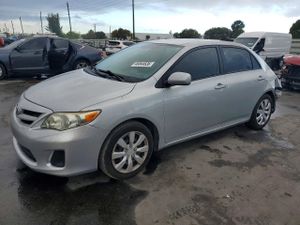 Toyota Corolla 1.8L 4 2012
