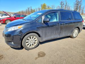Toyota Sienna 2012