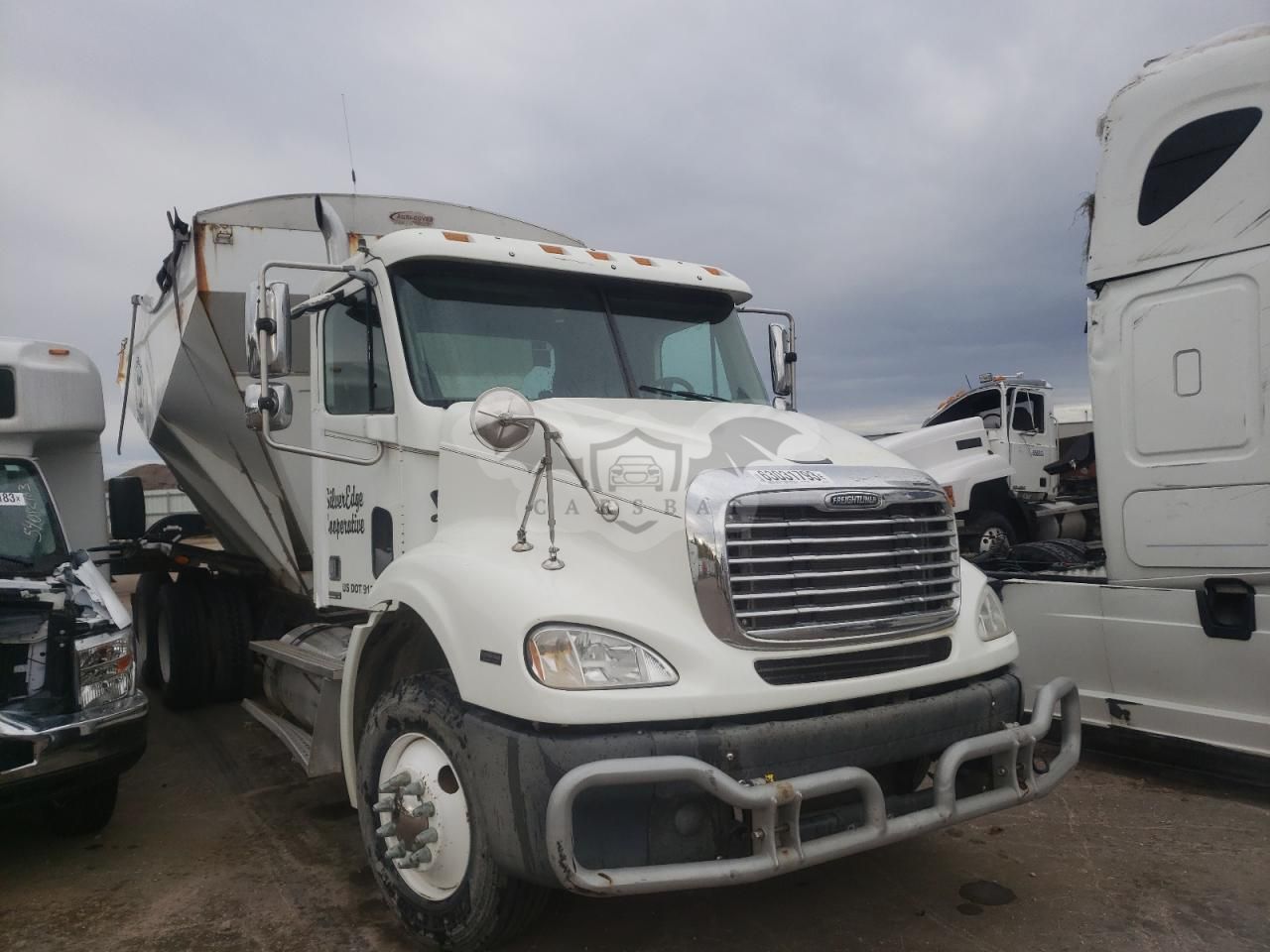 Freightliner Columbia 112 12.8L 6 2006