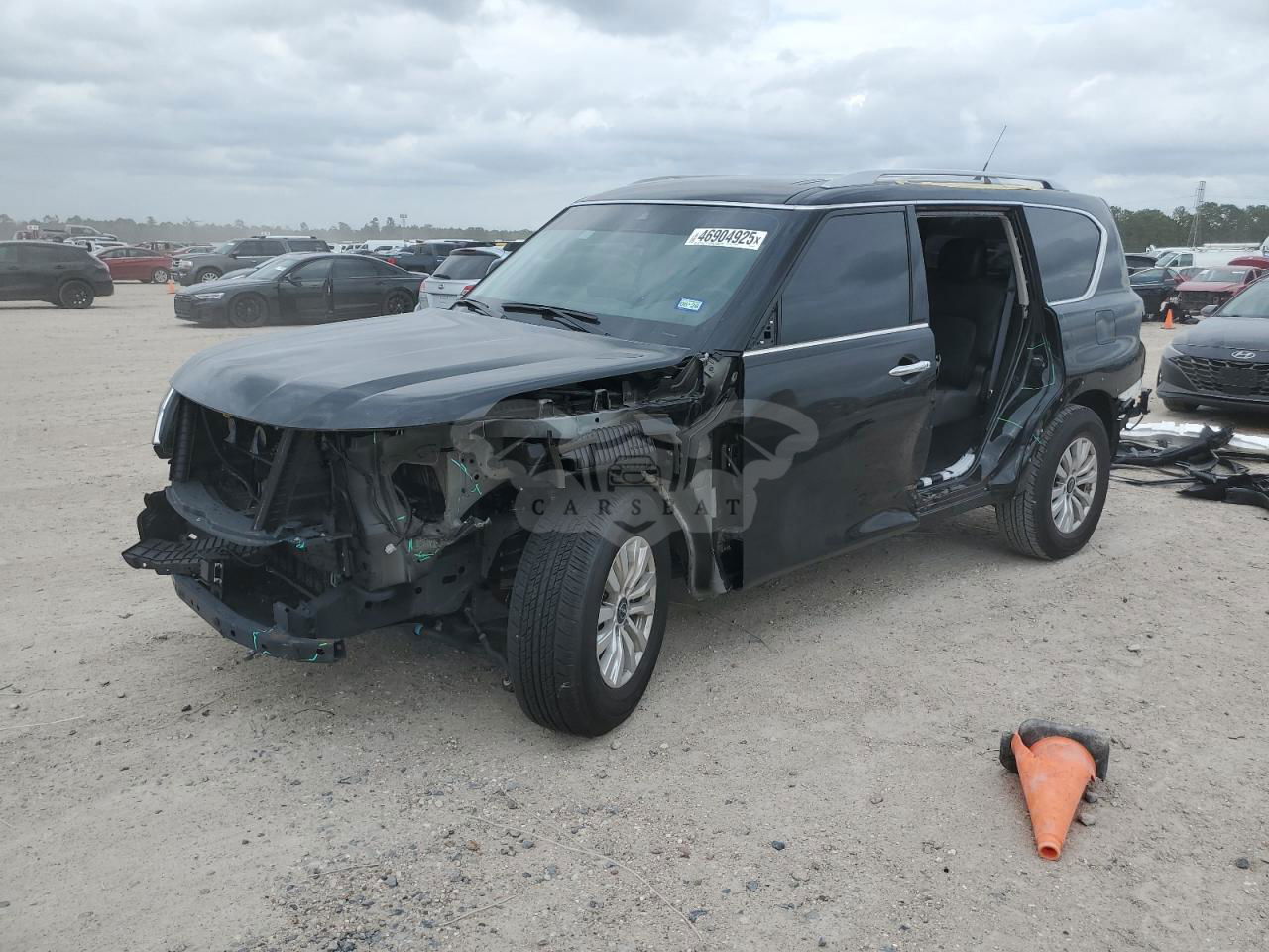 Nissan Armada SV 5.6L  8 2024