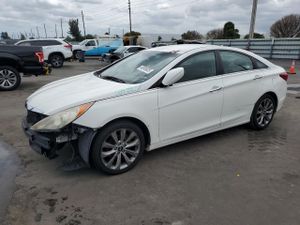 Hyundai Sonata SE 2.0L 4 2012