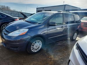 Toyota Sienna 3.5L 6 2009