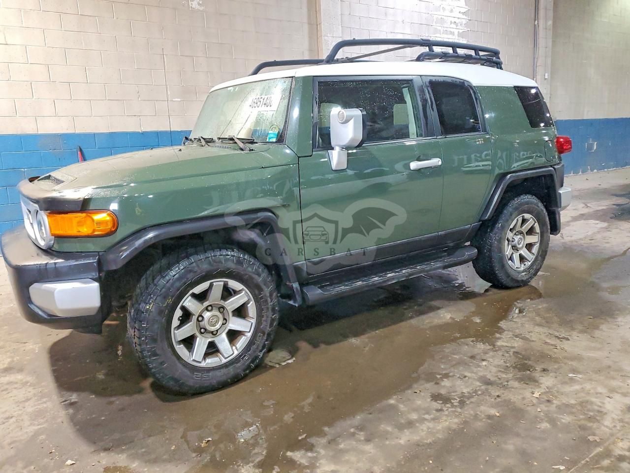Toyota FJ Cruiser 4.0L 6 2014