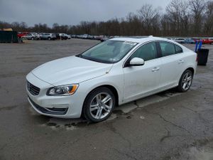 Volvo S60 2.5L 5 2015