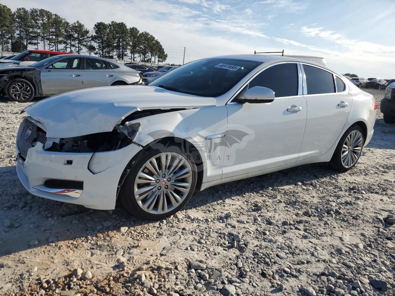Jaguar XF 2.0T PREMIUM 2.0L 4 2015