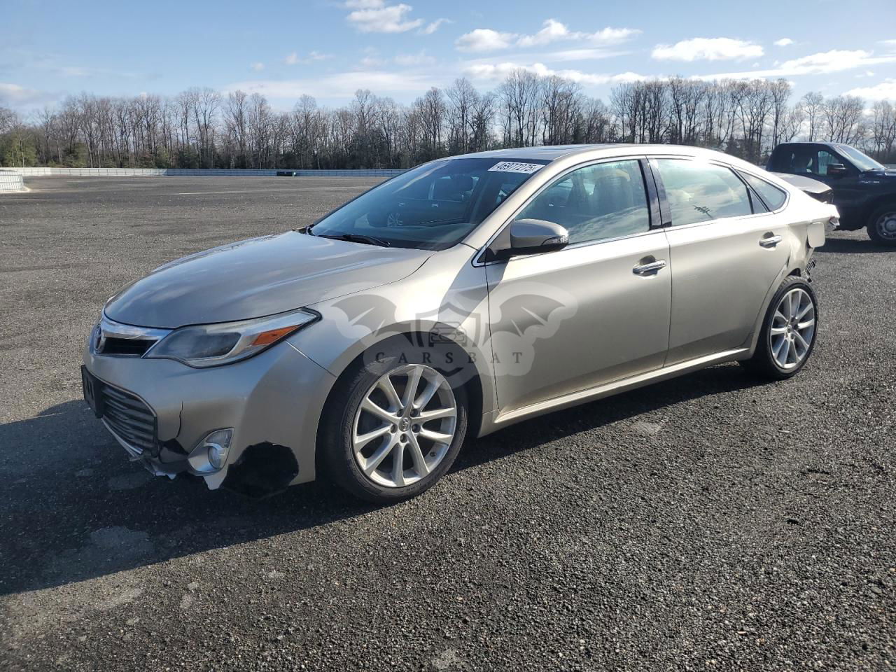 Toyota Avalon BASE 3.5L  6 2013