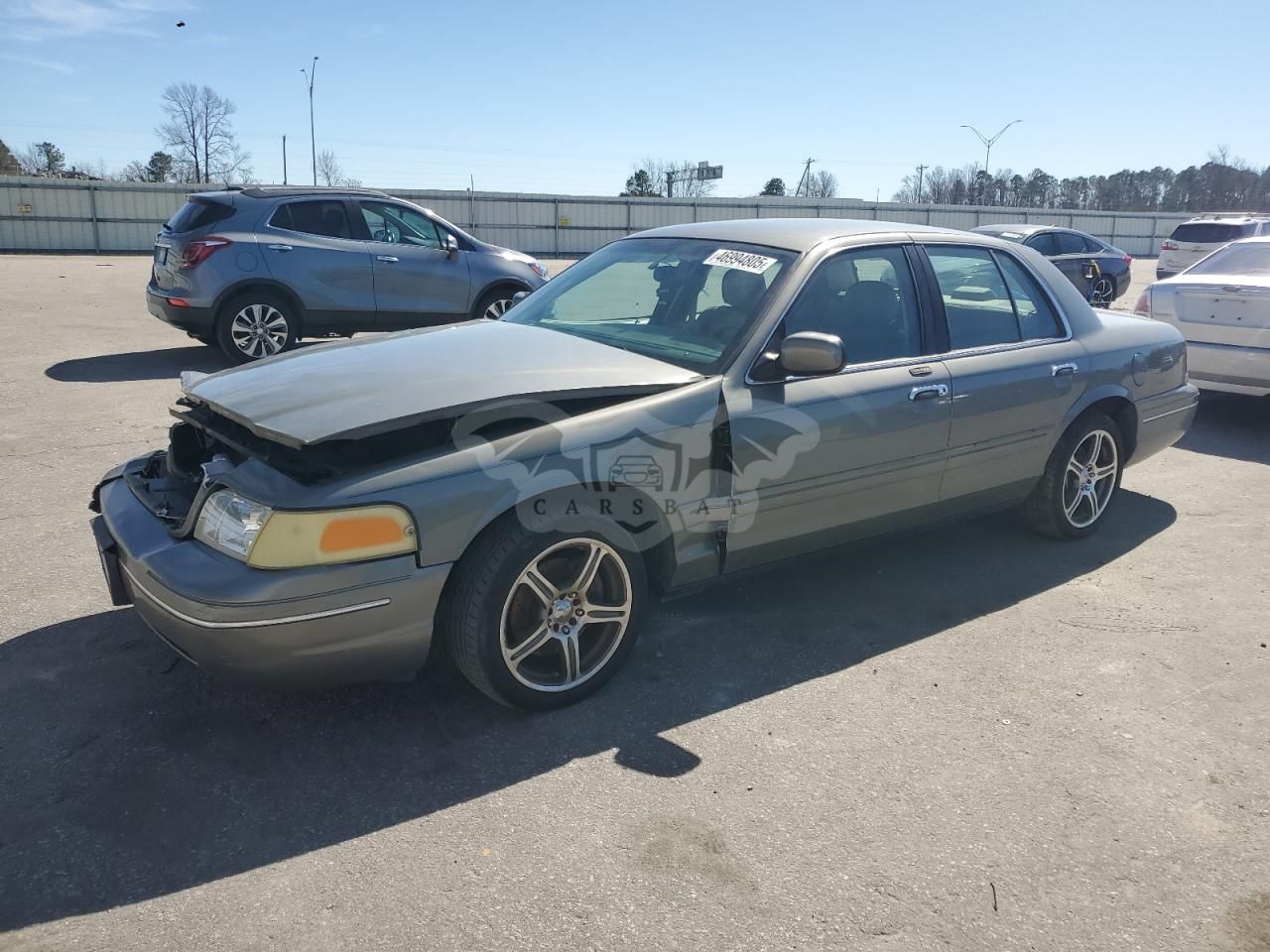 Ford Crown LX 4.6L 8 2003