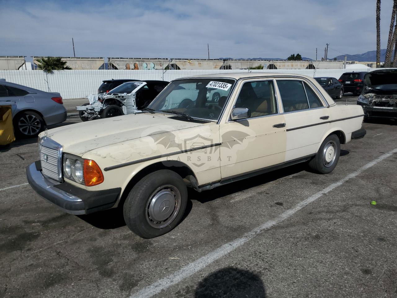 Mercedes-Benz 240 D 2.4L  4 1982