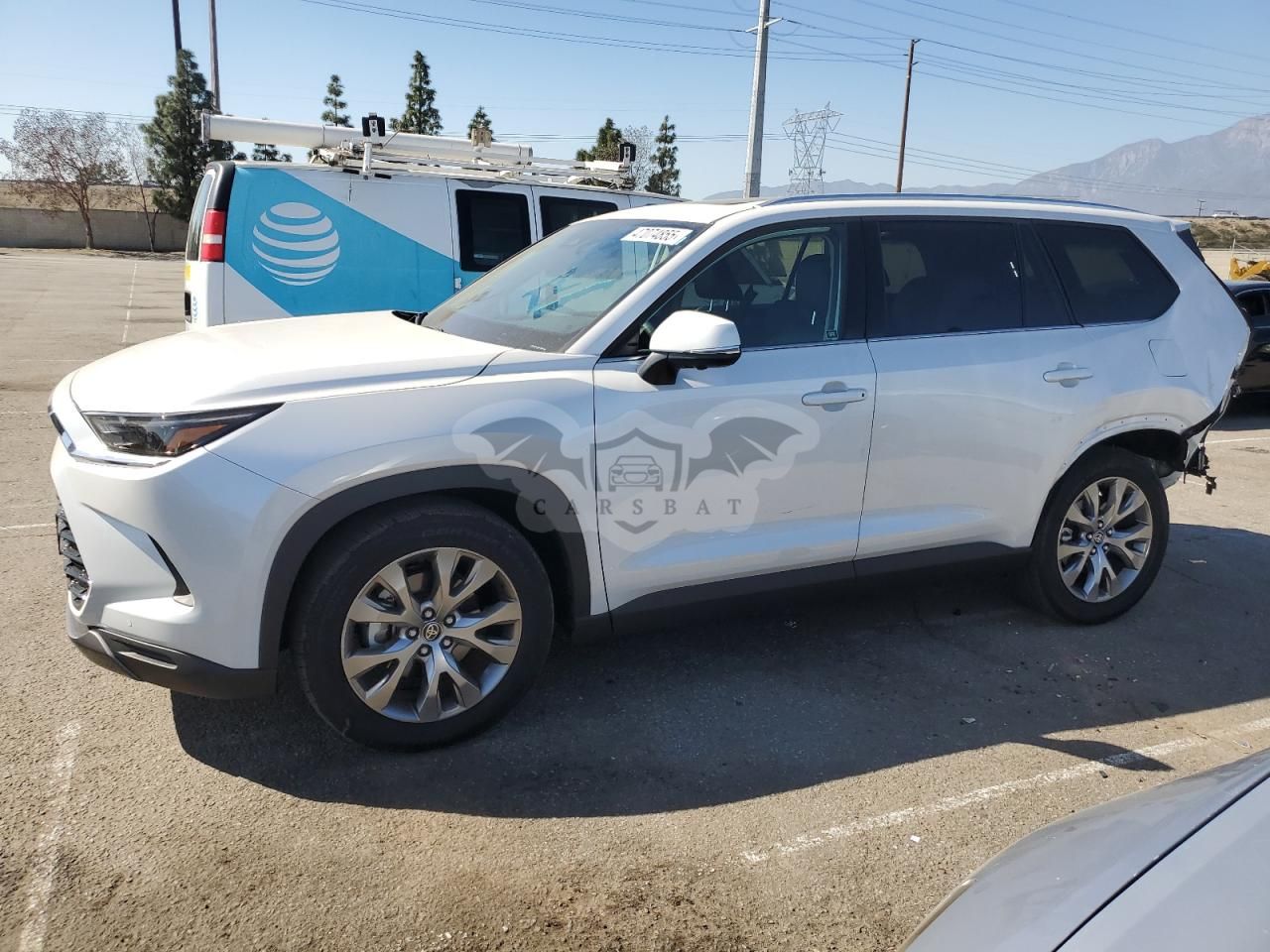 Toyota Grand Highlander XLE 2.4L 4 2024
