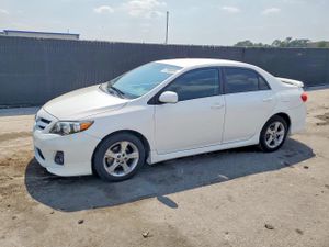 Toyota Corolla 1.8L 4 2013