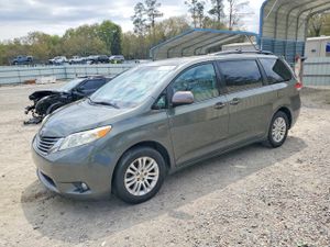 Toyota Sienna 3.5L 6 2013