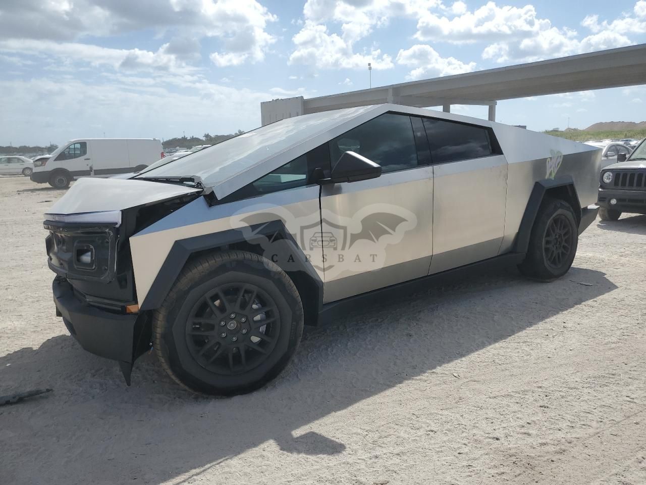 Tesla Cybertruck 2025