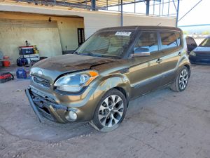 Kia Soul 2.0L 4 2013