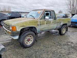 Toyota Hilux 2.4L 4 1988