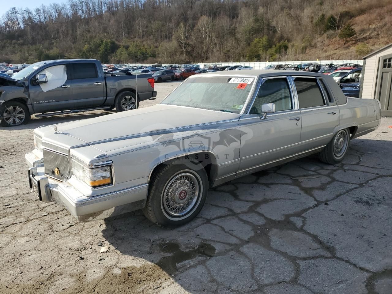Cadillac Brougham 5.7L 8 1990
