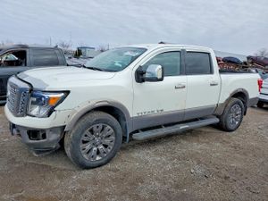 Nissan Titan 5.6L 8 2018