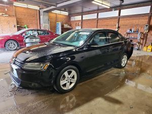 Volkswagen Jetta 2.0L 4 2013