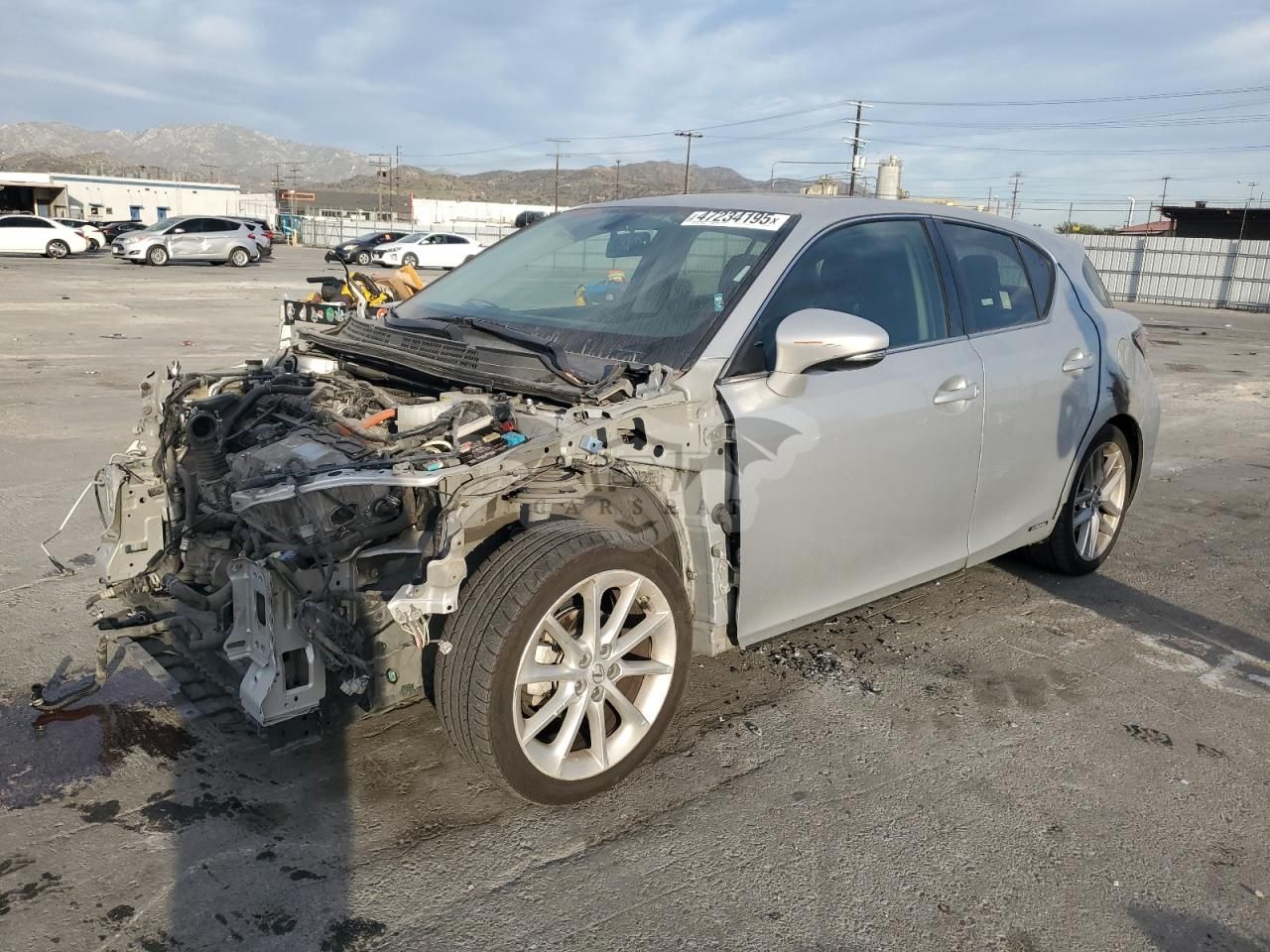 Lexus CT 200 1.8L 4 2014