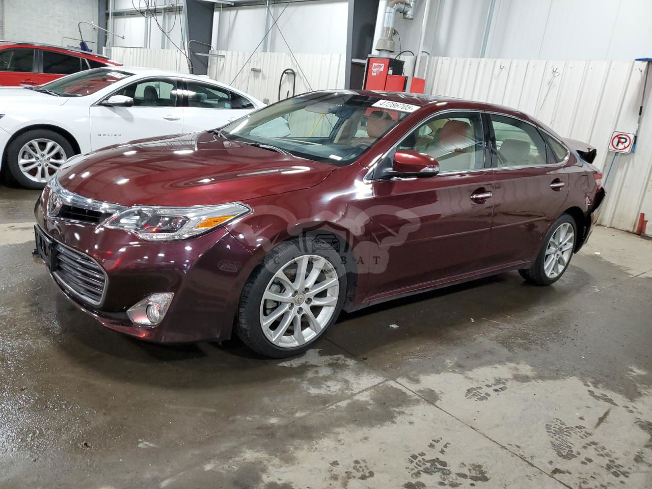 Toyota Avalon XLE 3.5L  6 2015