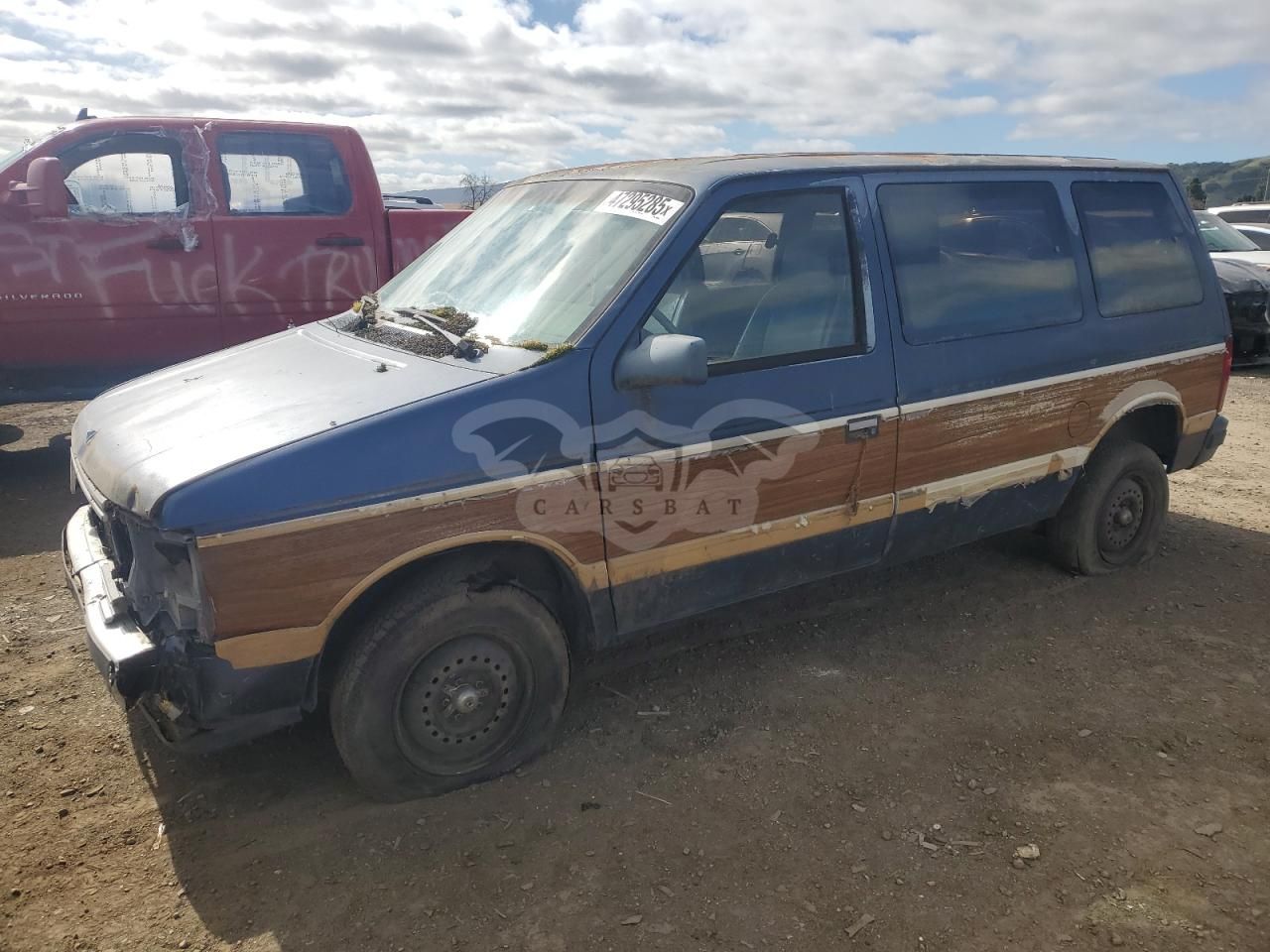 Plymouth Voyager LE 2.6L 4 1987