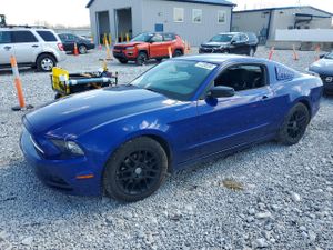 Ford Mustang 3.7L 6 2014