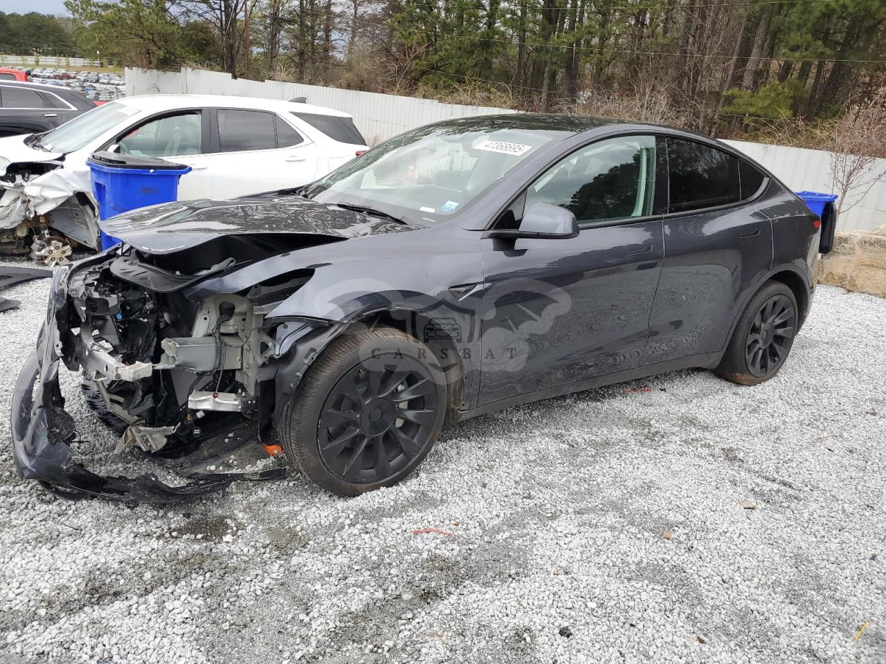 Tesla Model Y 2025