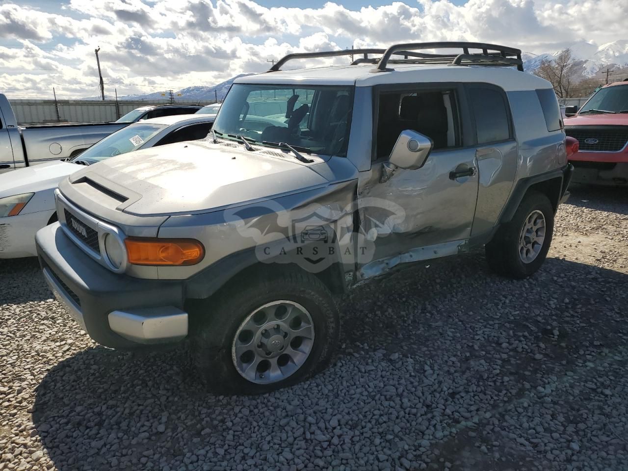 Toyota FJ Cruiser 4.0L 6 2011