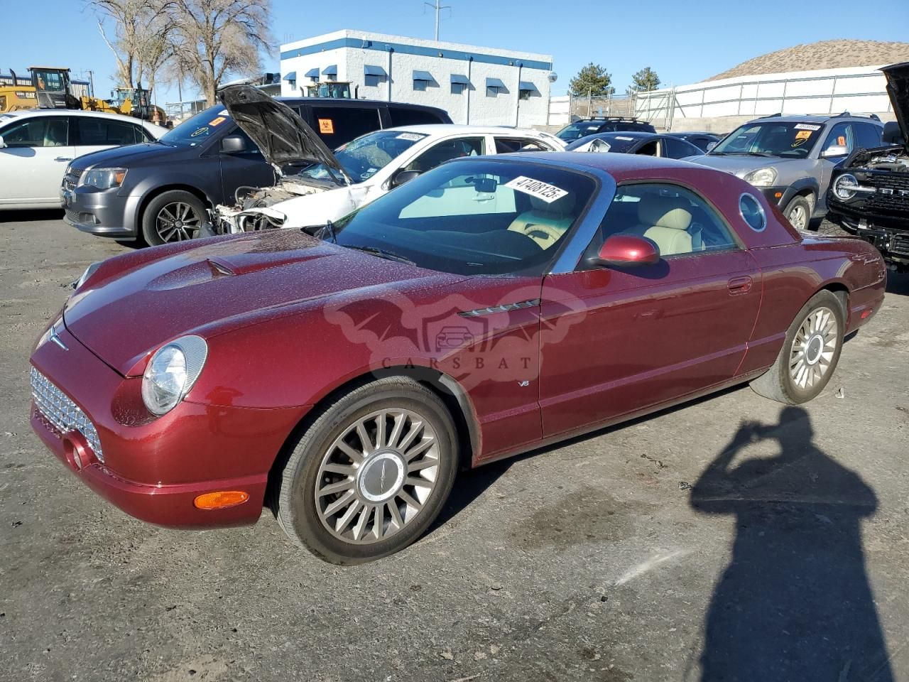 Ford Thunderbird 3.9L 8 2004