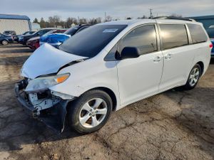 Toyota Sienna 3.5L 6 2011