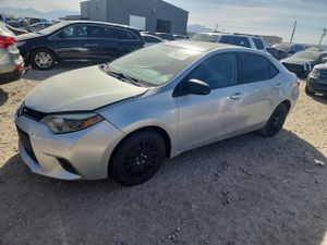 Toyota Corolla 1.8L 4 2015
