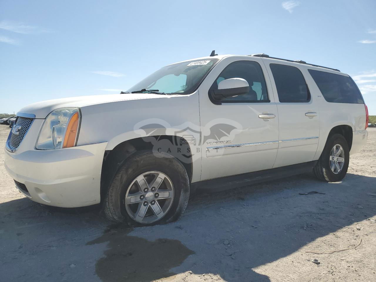 GMC Yukon K1500 SLT 5.3L  8 2011