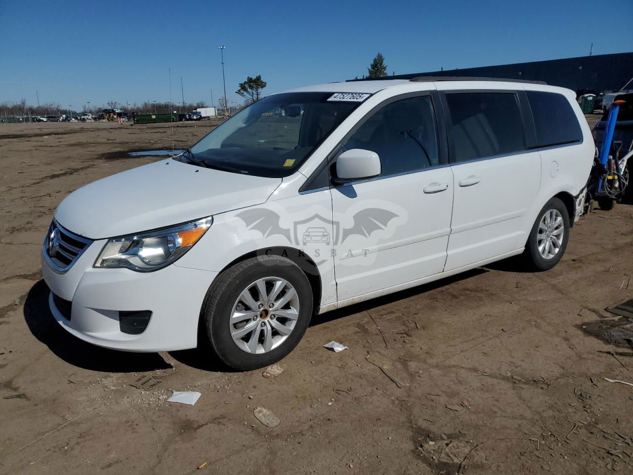 Volkswagen Routan SE 3.6L  6 2013