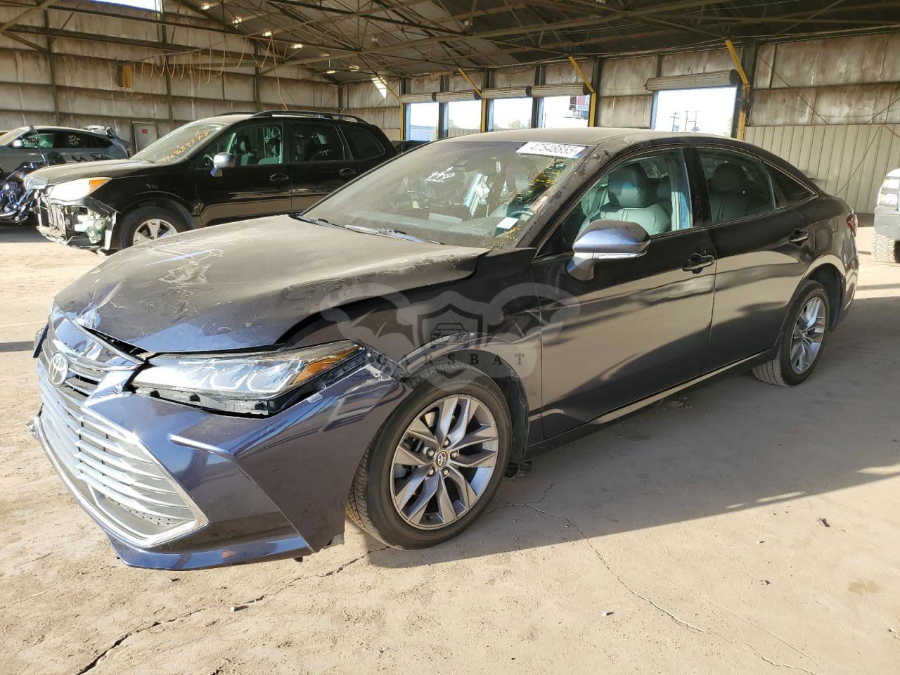 Toyota Avalon XLE 3.5L  6 2020