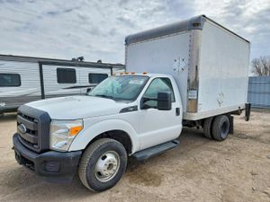 Ford F-350 6.2L 8 2015