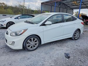 Hyundai Accent 1.6L 4 2013