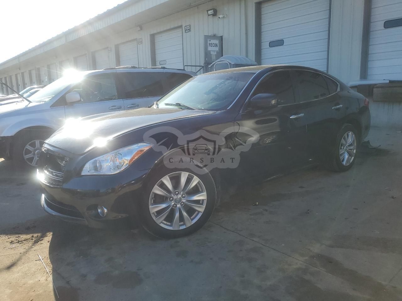 Infiniti M37 X 3.7L 6 2011