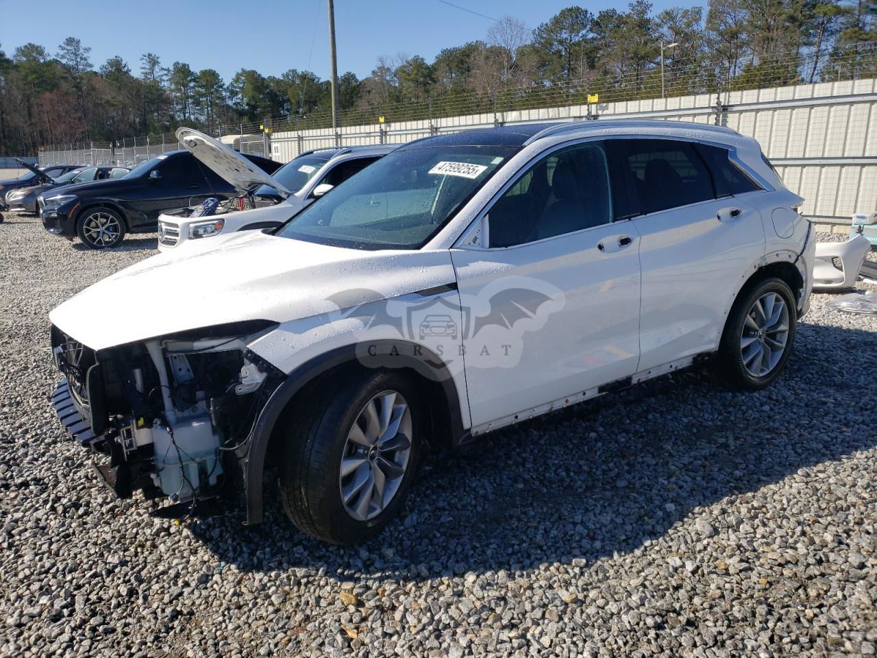 Infiniti QX50 ESSENTIAL 2.0L  4 2019