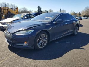Tesla Model S 2014