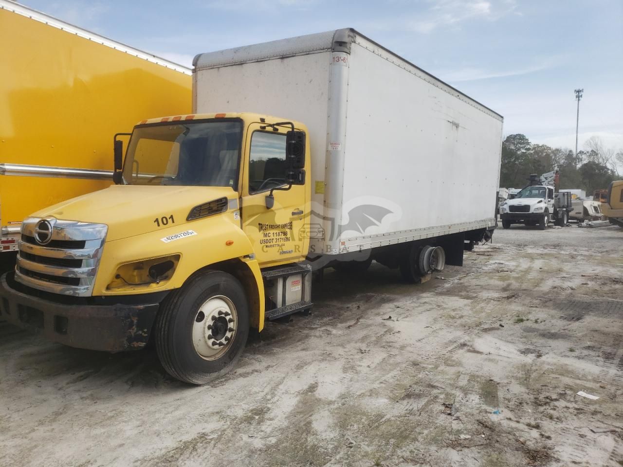 Hino Motors 258 / 268 7.6L 6 2015