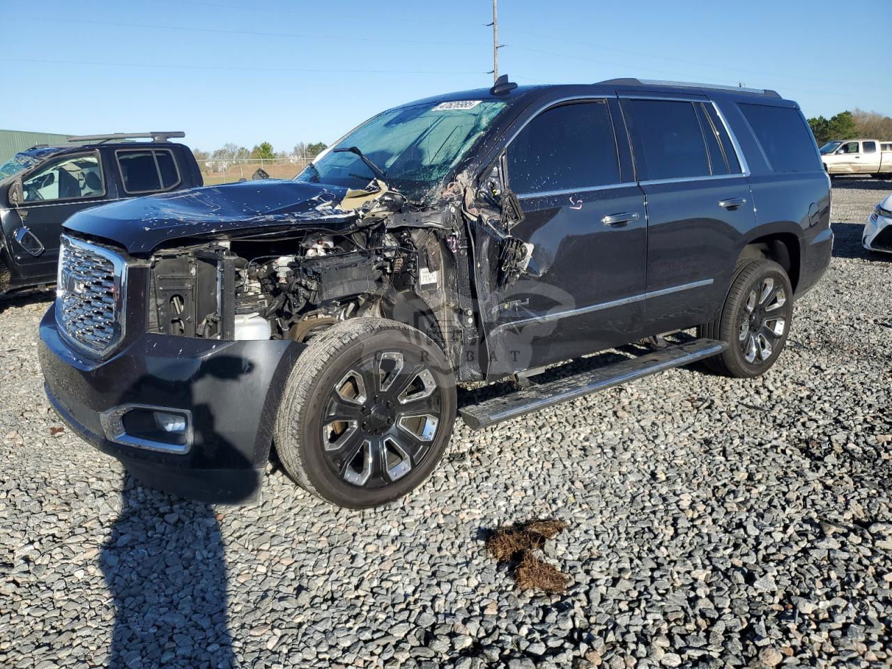 GMC Yukon DENALI 6.2L  8 2020