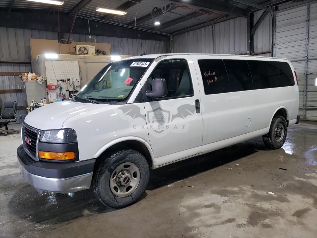 GMC G-series G3500 LT 2011