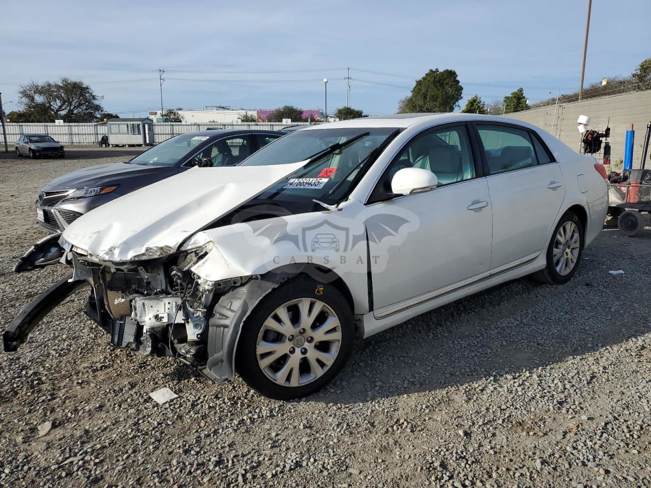 Toyota Avalon BASE 3.5L  6 2012