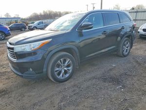 Toyota Highlander 3.5L 6 2015