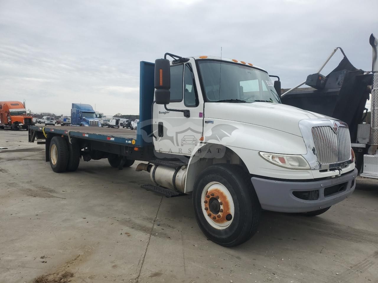 International DuraStar / 4000 4400 7.6L 6 2011